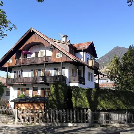 Haus Erika 1911 - Wetterstein * Garmisch-Partenkirchen