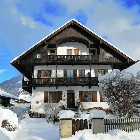 Haus Erika 1911 - Wetterstein Apartment *